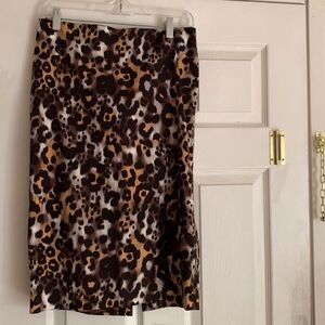 Authentic St. John casual pencil skirt in leopard print dark brown, brown, tan